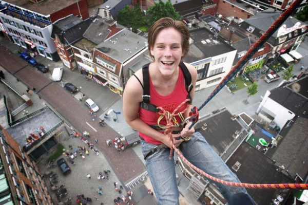 IK 2006 Hengelo Abseil 2