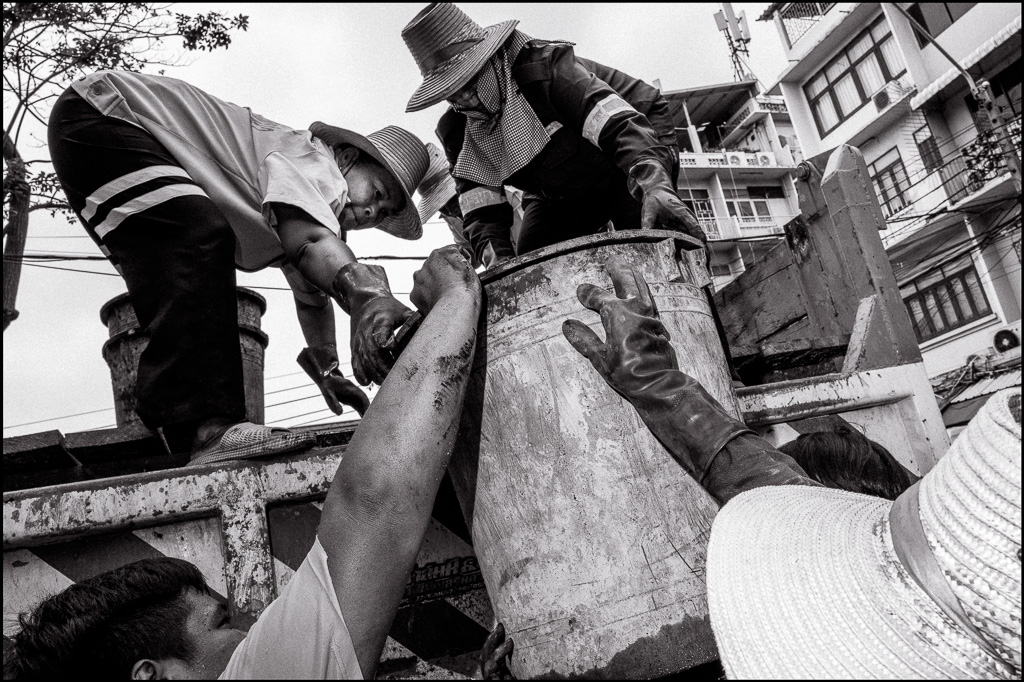 Use left and right keyboard arrows to navigate